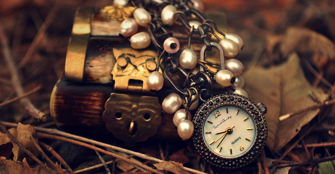 Caring for Your Gold Jewelry
